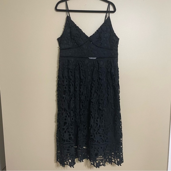 Boohoo Dresses & Skirts - Boohoo NWT Leila Applique V Neck‎ lace Skater Dress size 18